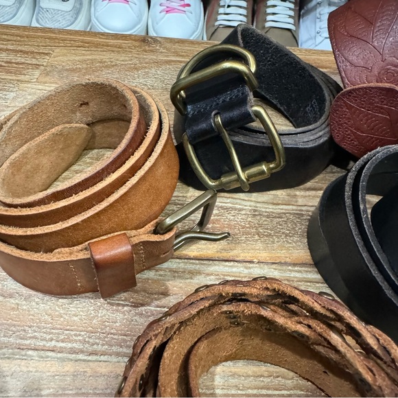 Bundle of Leather Belts: SIZE L - Picture 8 of 9